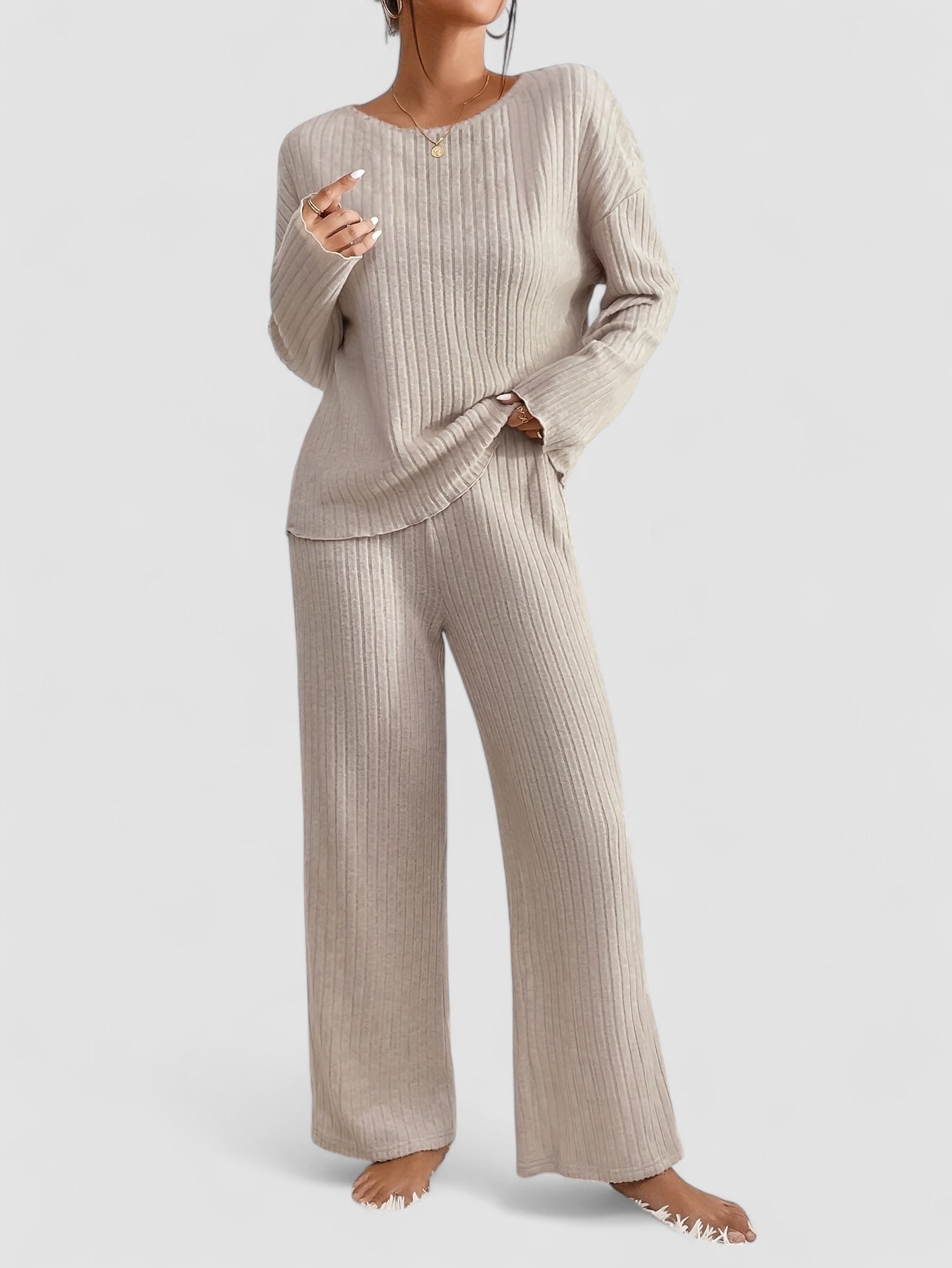 Aira Nord™ | Elegant set med ribbad tröja