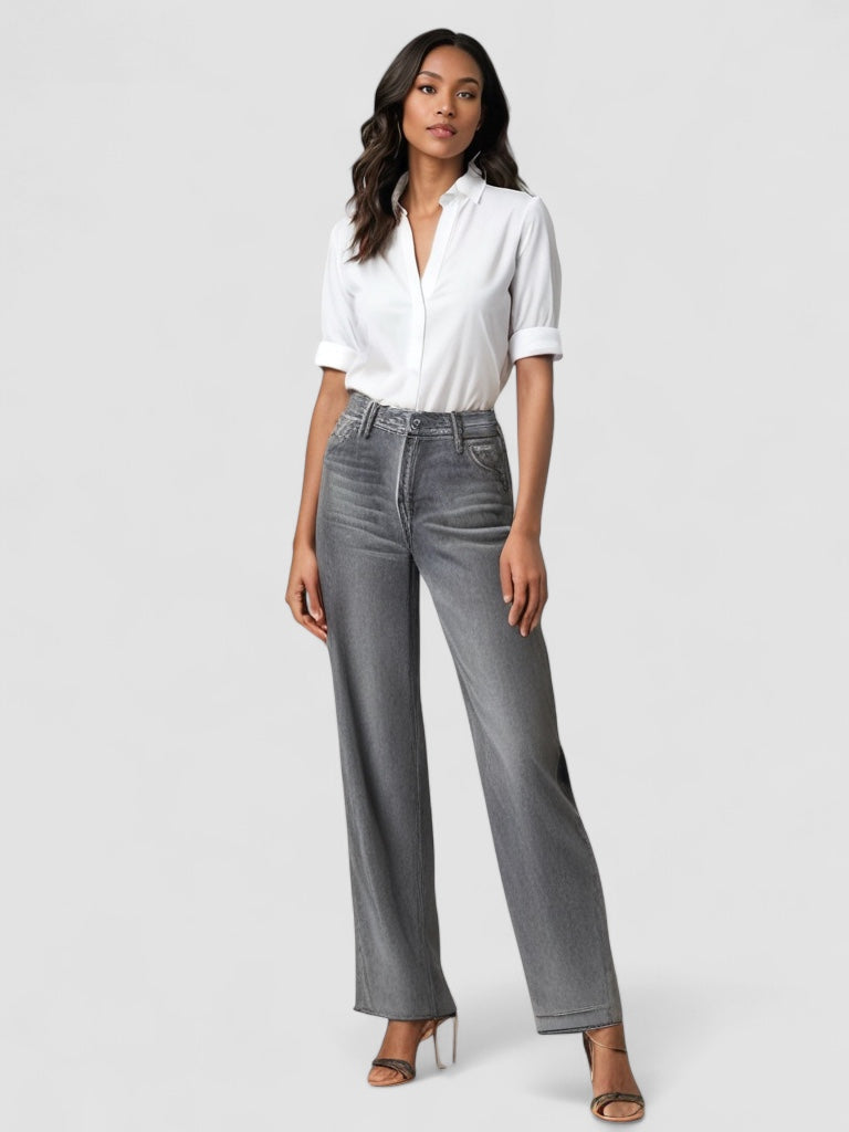Aira Nord™ | Grå Utställd Jeans