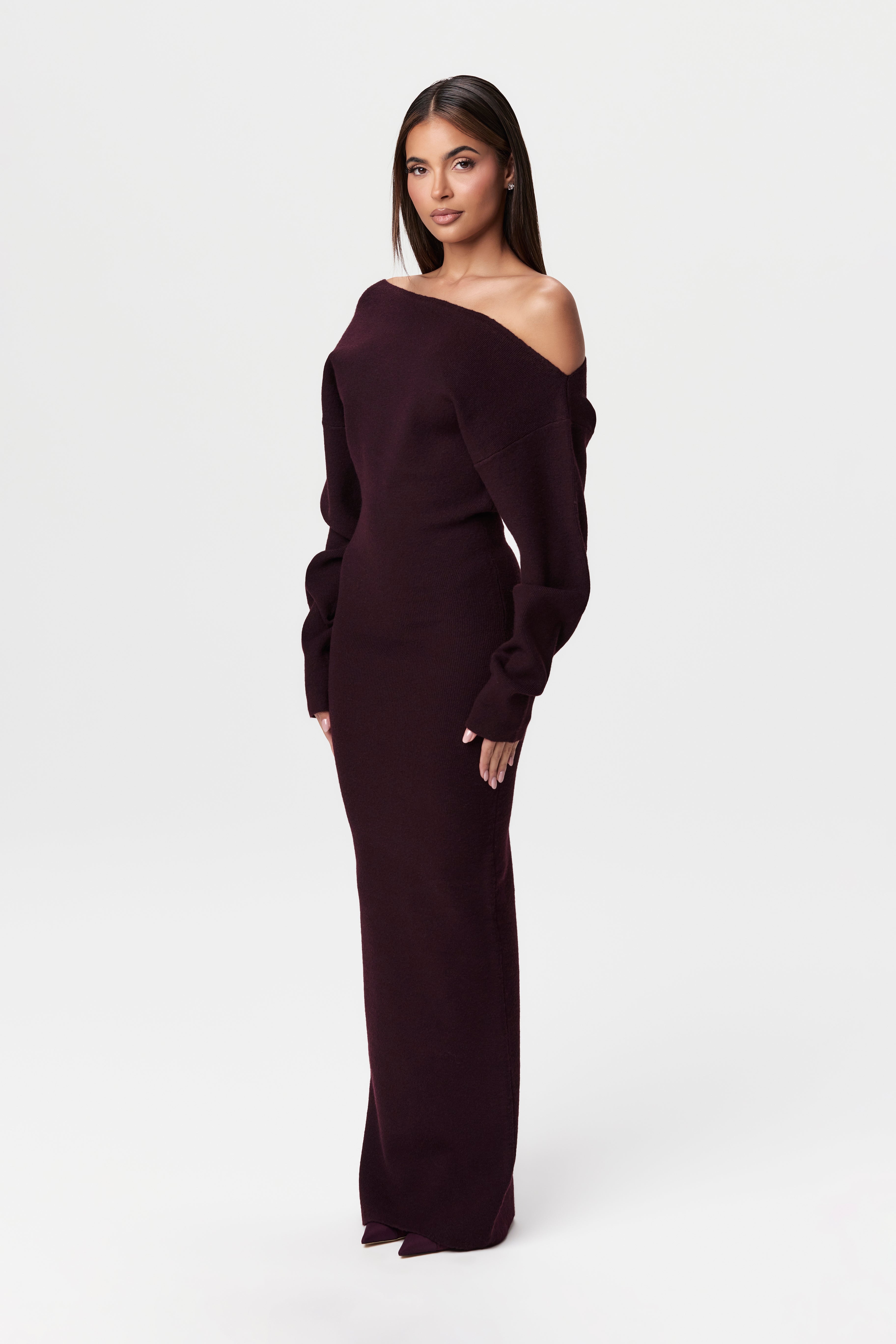 Aira Nord™ | Elegant Off-Shoulder Klänning – Stilren & Bekväm