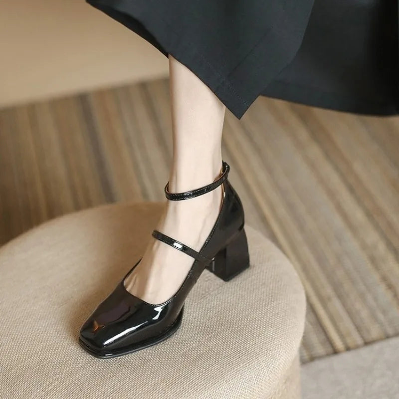 Aira Nord™ | Eleganta Mary Janes med ankelrem