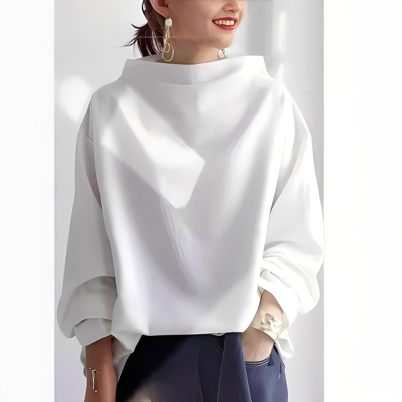 Aira Nord™ | chic tröja med hög krage